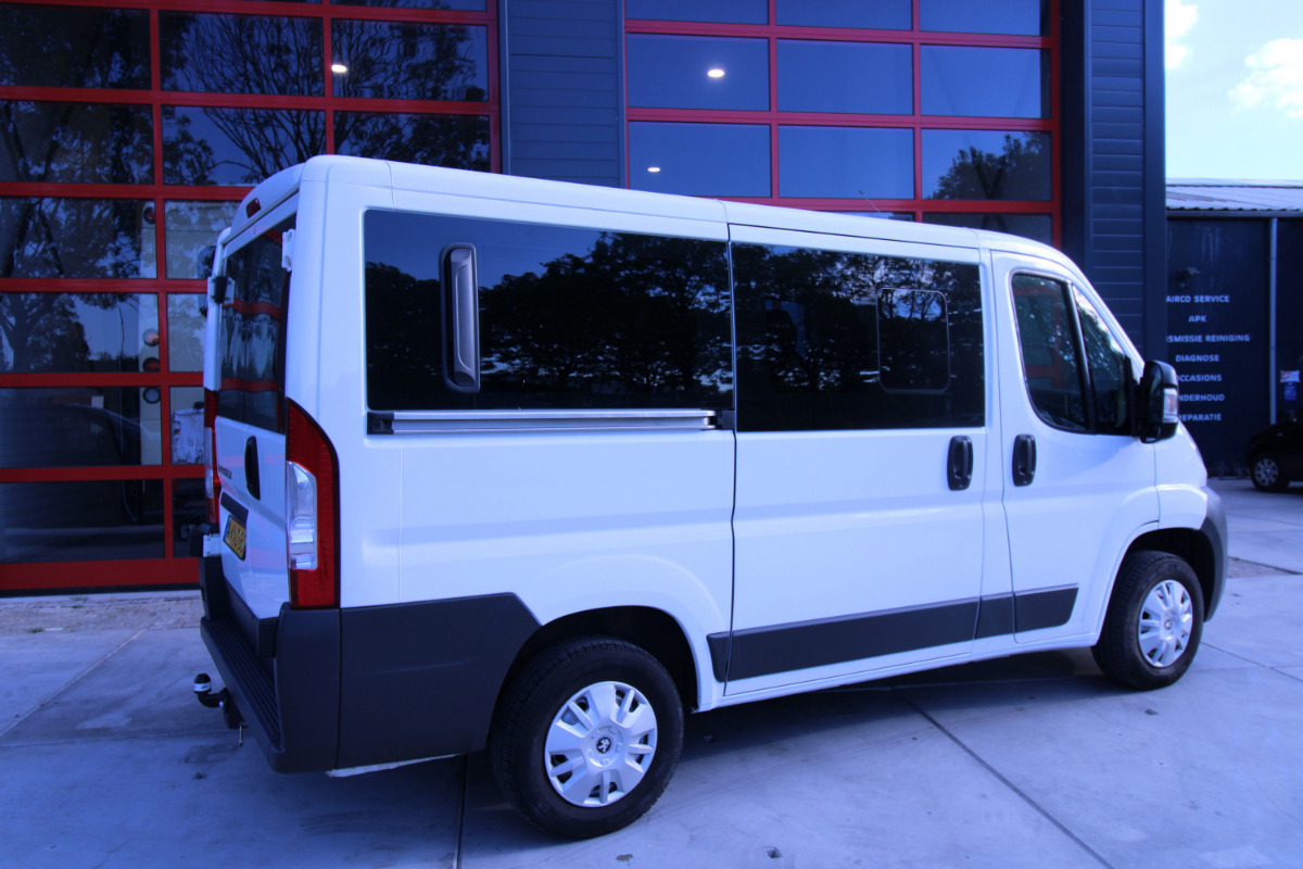 Peugeot 9 personenbus | AD Autobedrijf Dijkstra Cars Grou